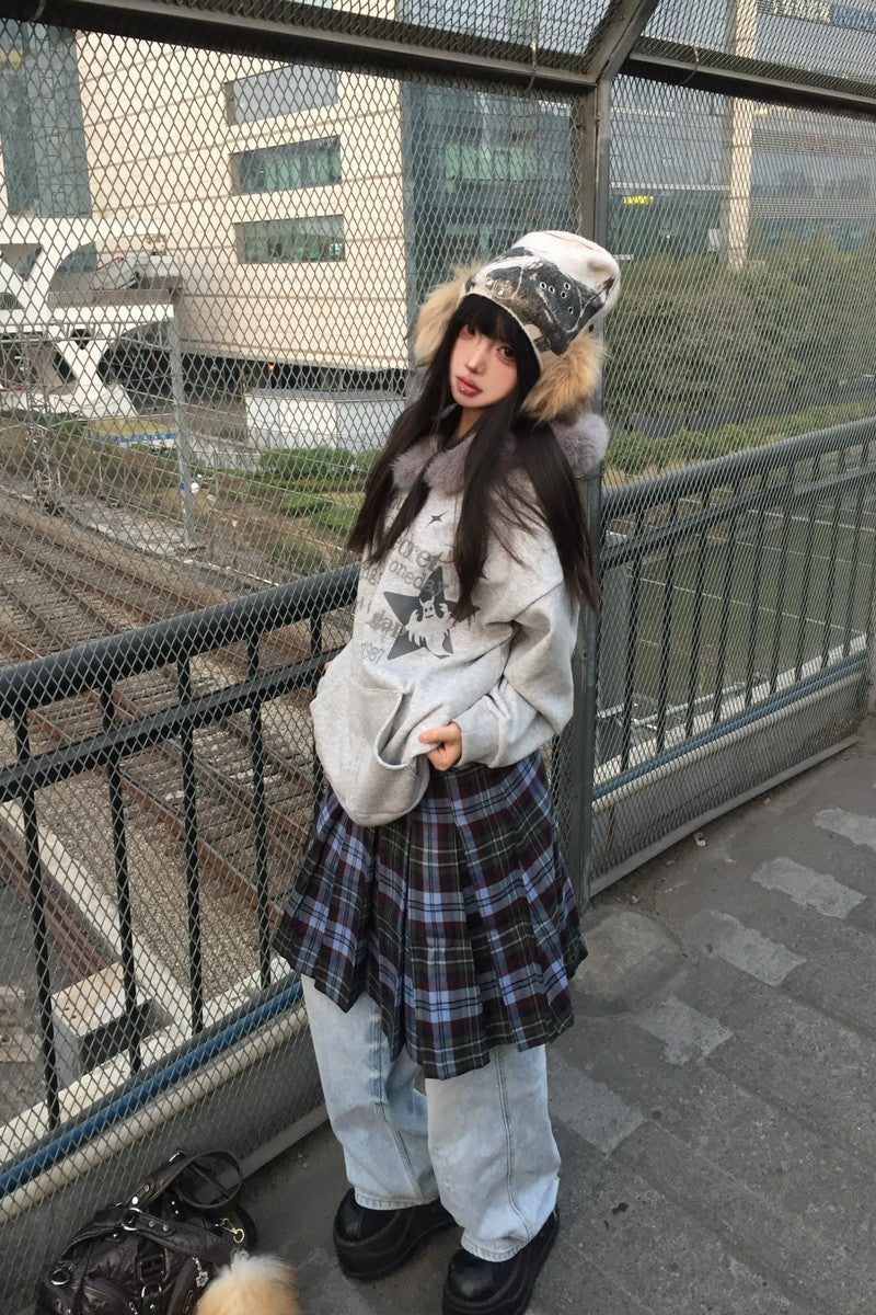 Skull Embroidered Beanie